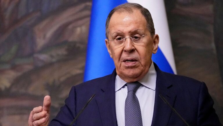 lavrov-putin-ile-zelenski-arasinda-gorusme-plani-yok-ijhDAVql.jpg