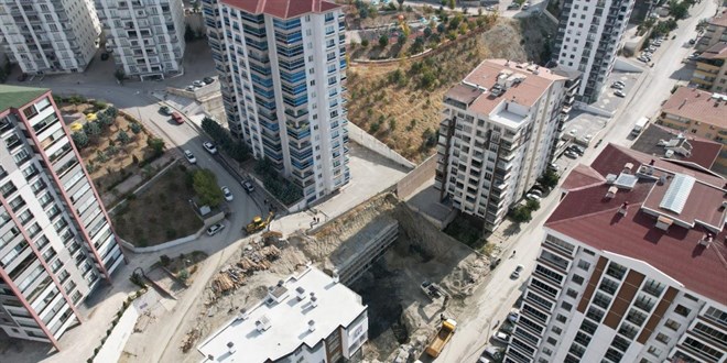 ankarada toprak kaymasi 17 katli bina bosaltildi lP2dOixj.jpg