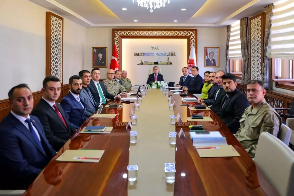 bayburtta guvenlik toplantisi yapildi 3VGXq9Vc