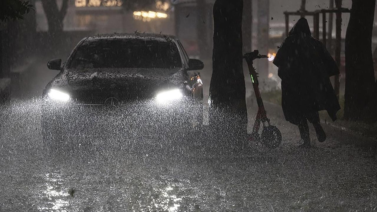 icisleri bakanligindan sari kodlu saganak uyarisi uvZfe46E.jpg