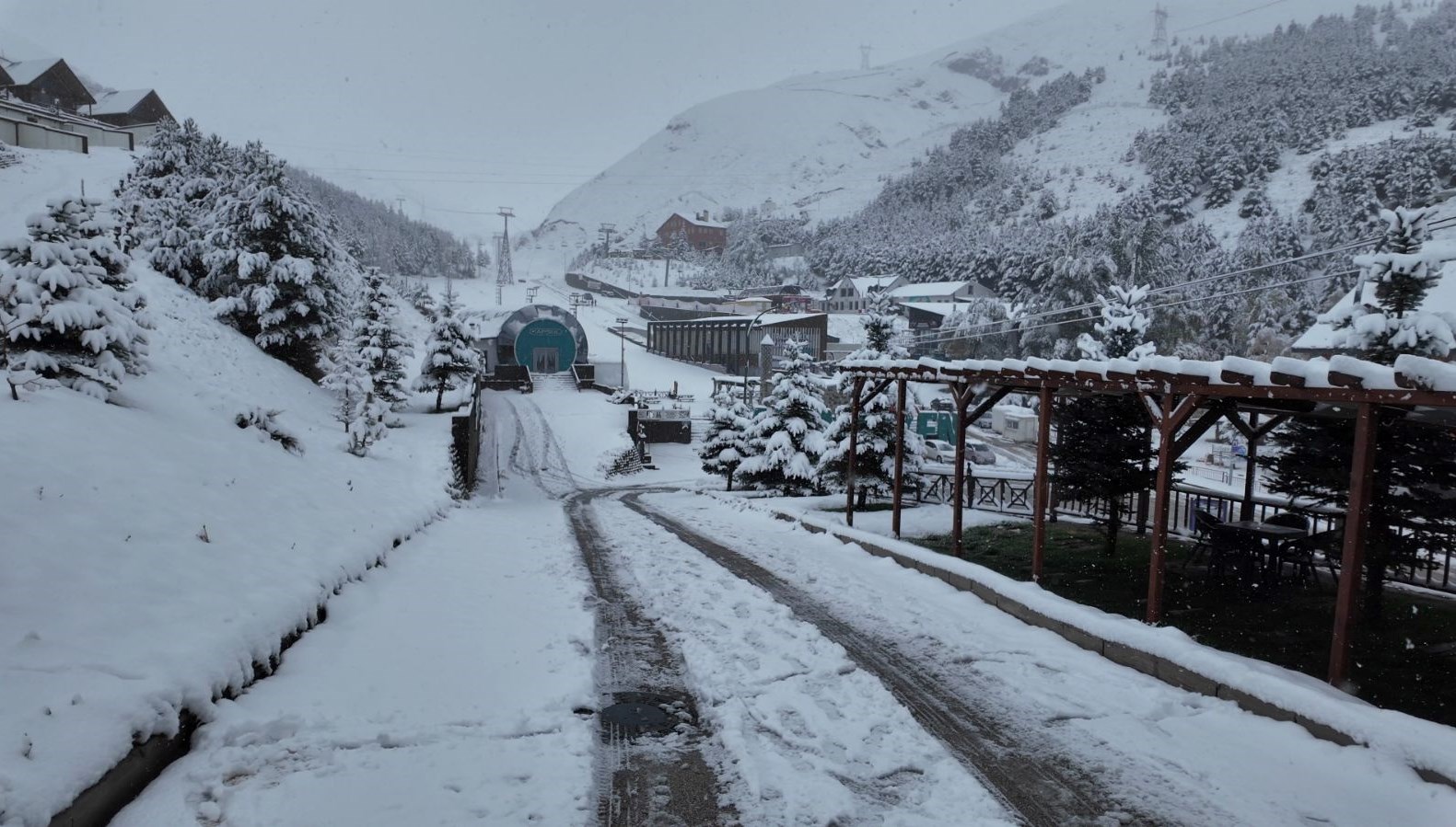 palandoken beyaza burundu 3vceasPO.jpg