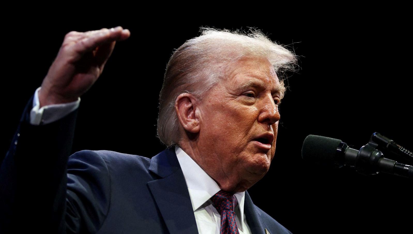 trumpin kalp yasi 65 cikti 6pI4PIrV