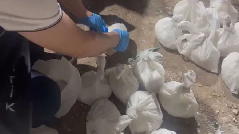 mersinde-bir-depoda-27-kilo-uyusturucu-ele-gecirildi-2-tutuklama-VmhOHuJB