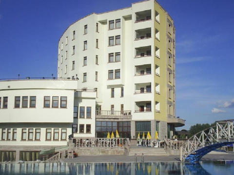 Ankaranin unlu oteli icradan satisa cikti k7Dg8az9