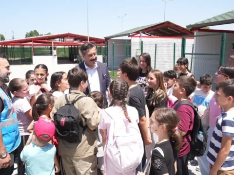 Bursada yenisehir hayvan bakimevi ve dogal yasam alani cocuklara kapilarini acti tbiNPY48