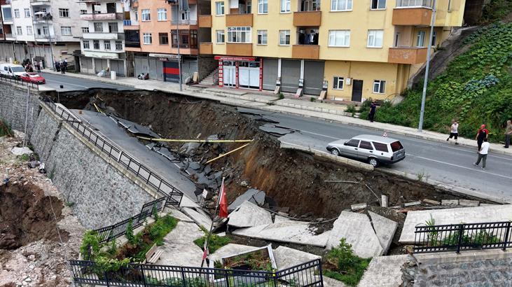 Rizede insaat kazisinda once istinat duvari ardindan yol coktu korkunc goruntuler dukbC2Lq